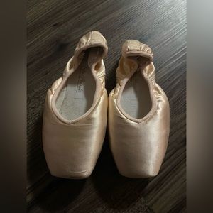 Grishko/Nikolay pointe shoes Starpointe 5.5 XX MF, wore one class